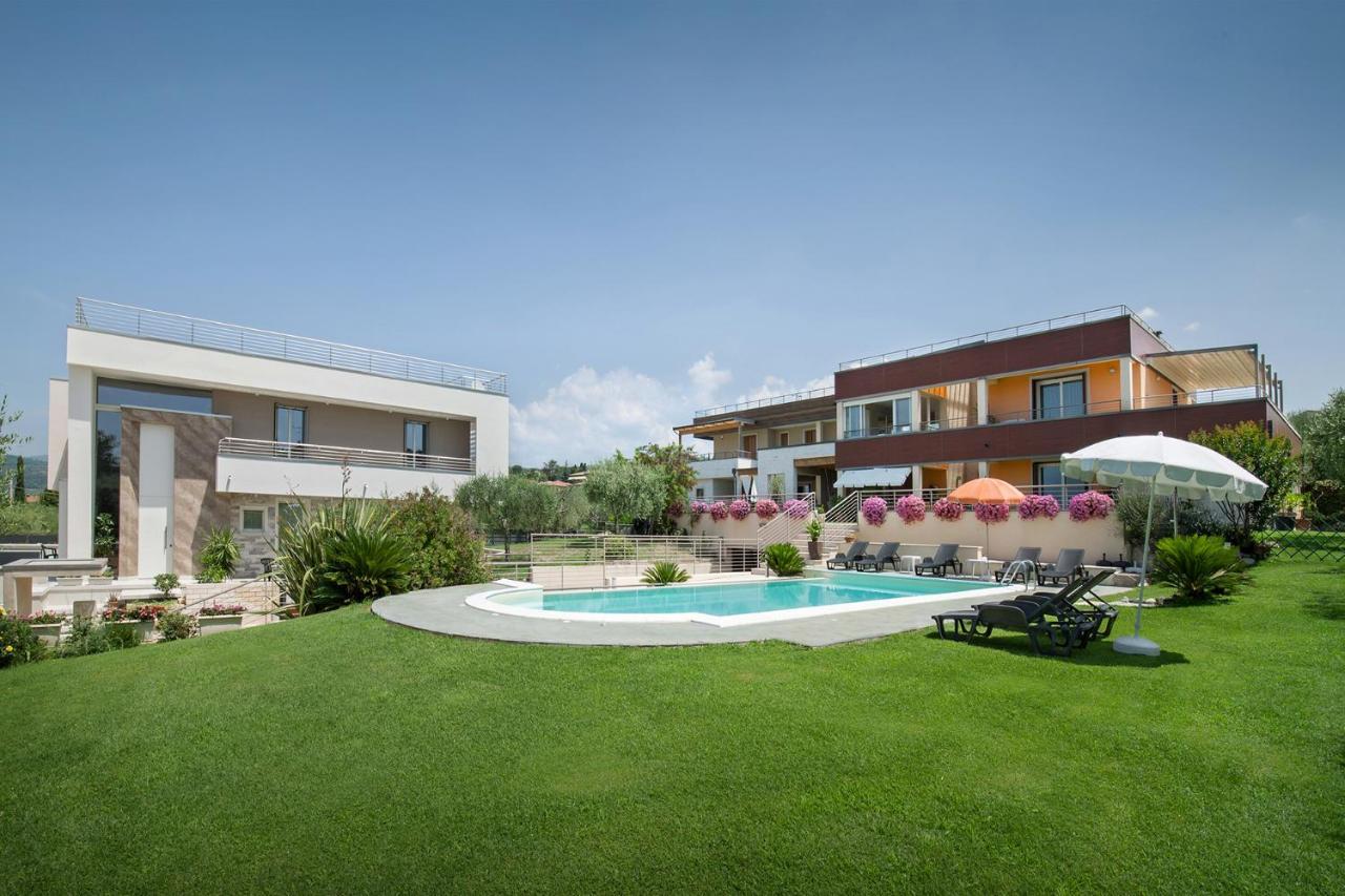 Villa Aurora-Holiday Home Apt 1 Bardolino Eksteriør bilde